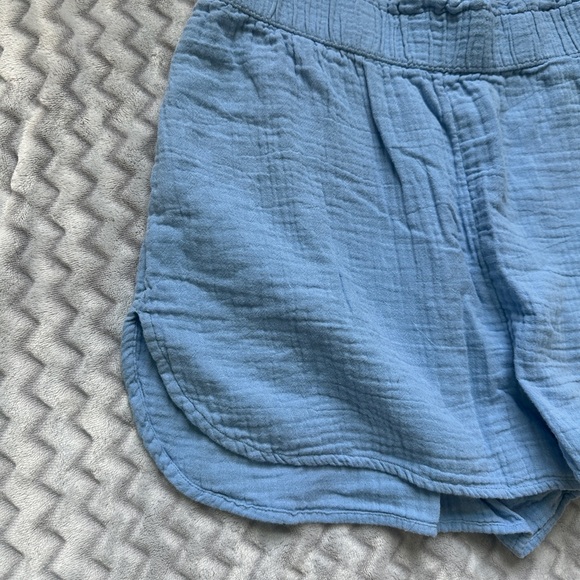 Small Linen Universal Thread Blue Shorts - Picture 4 of 4